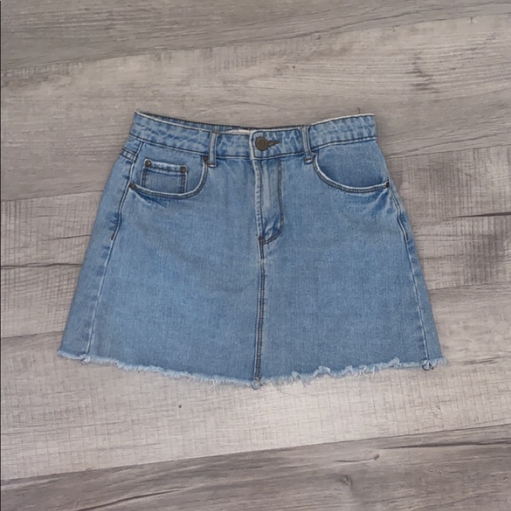Forever 21 mini skirt 💙
